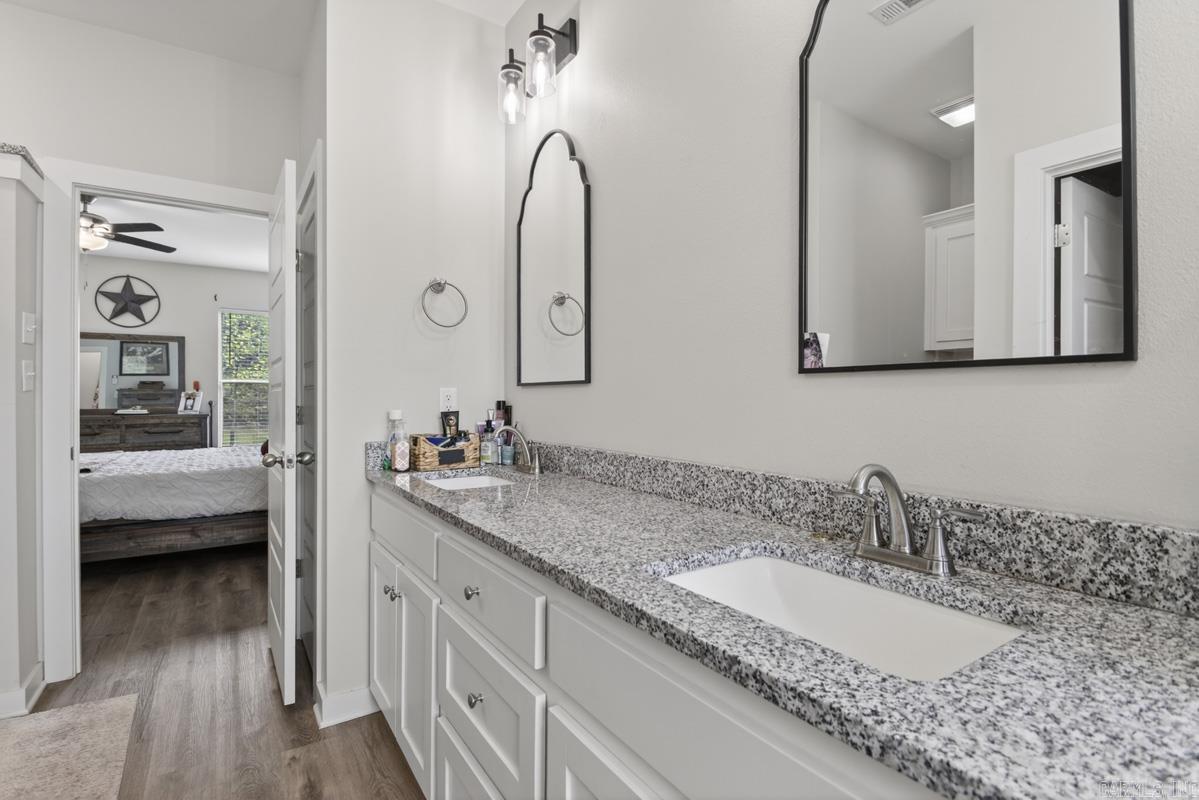 HURRICANE HILLS - Residential