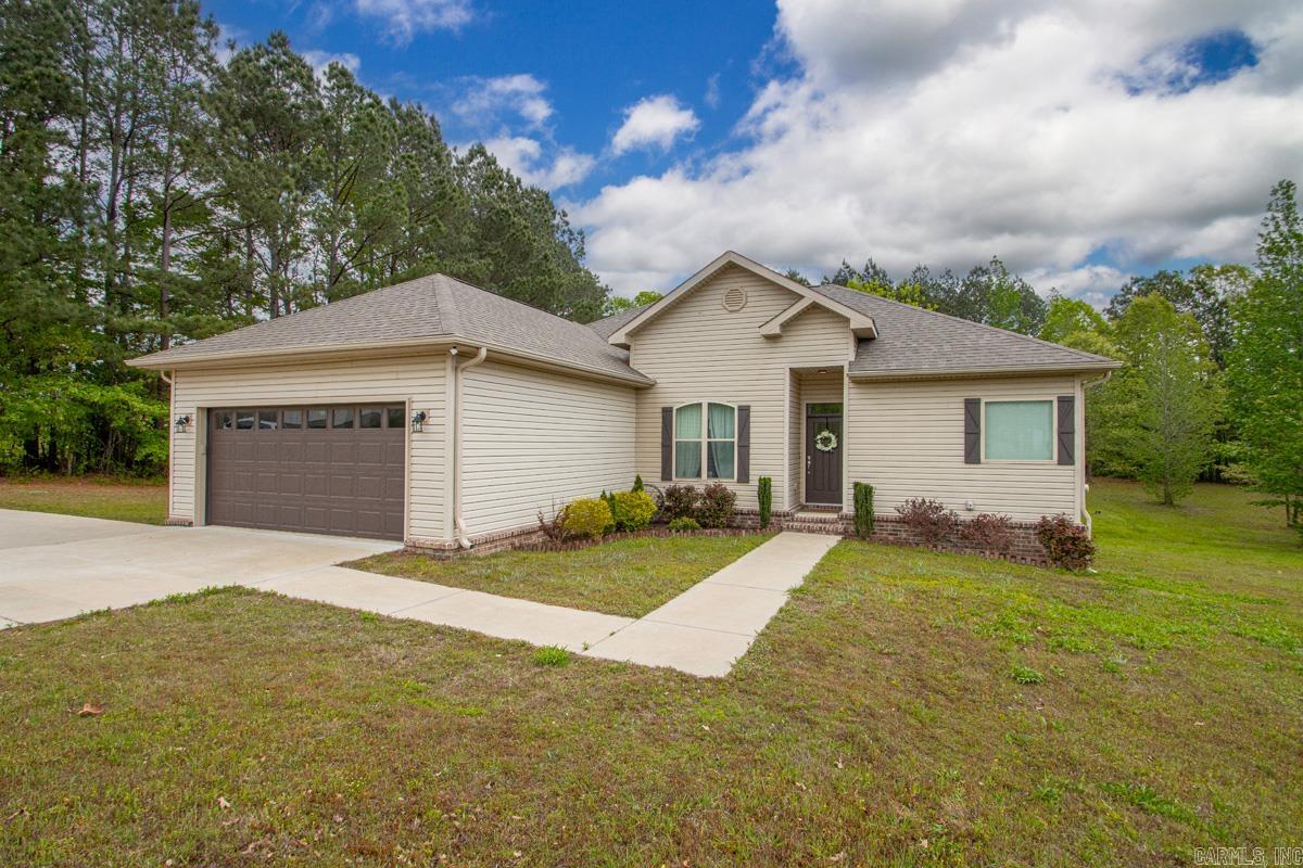 HURRICANE HILLS - Residential