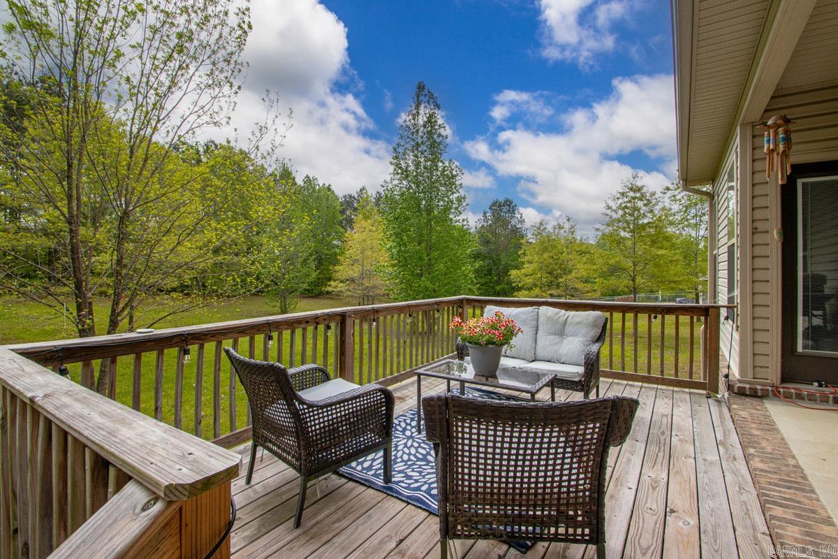 HURRICANE HILLS - Residential