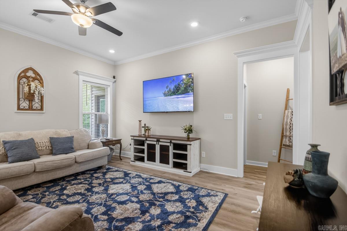 HURRICANE HILLS - Residential