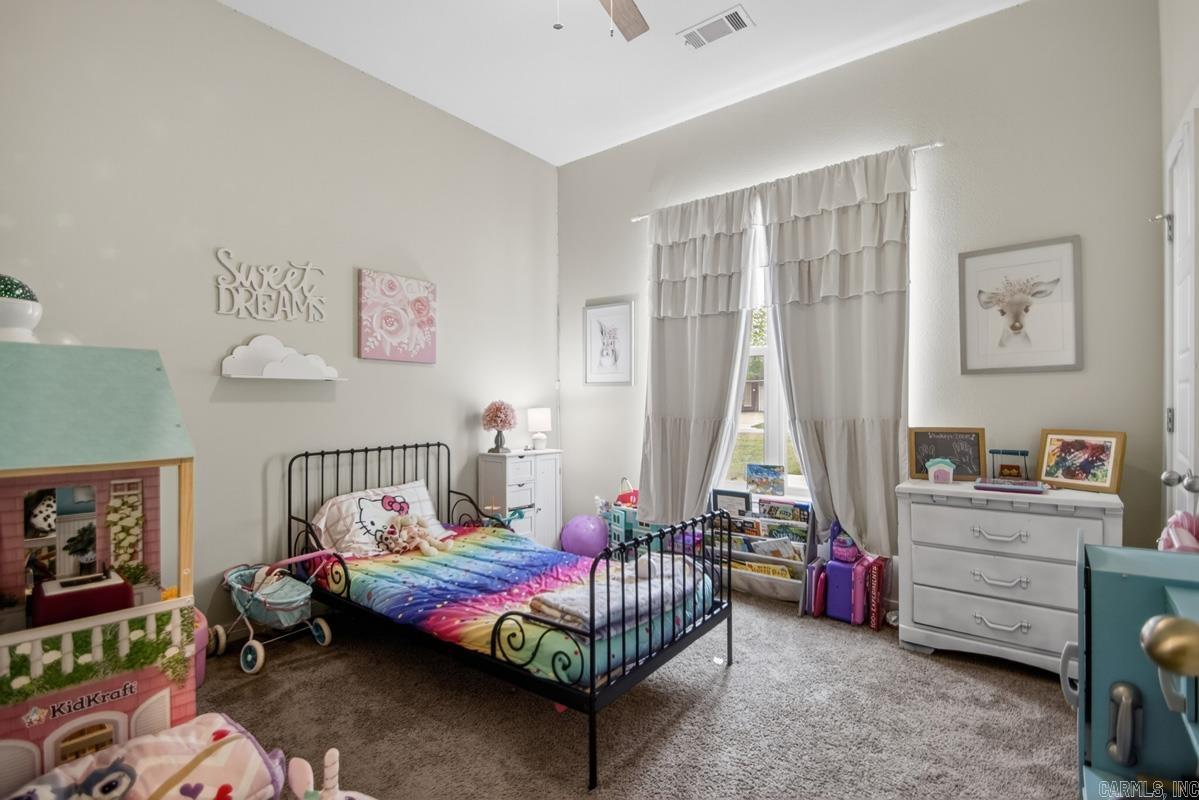 HURRICANE HILLS - Residential