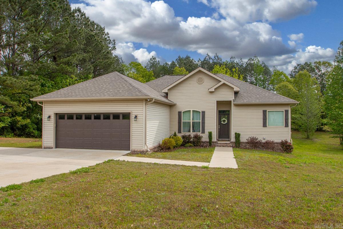 HURRICANE HILLS - Residential