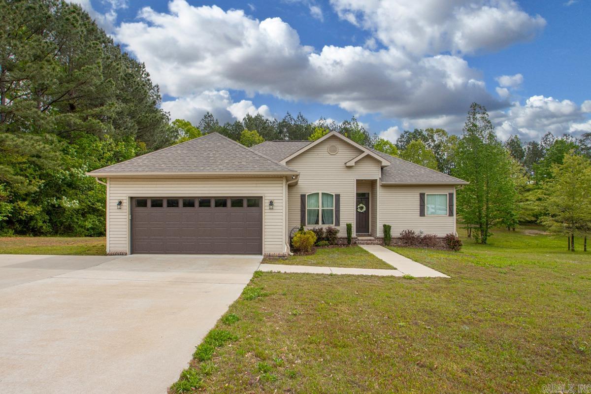 HURRICANE HILLS - Residential