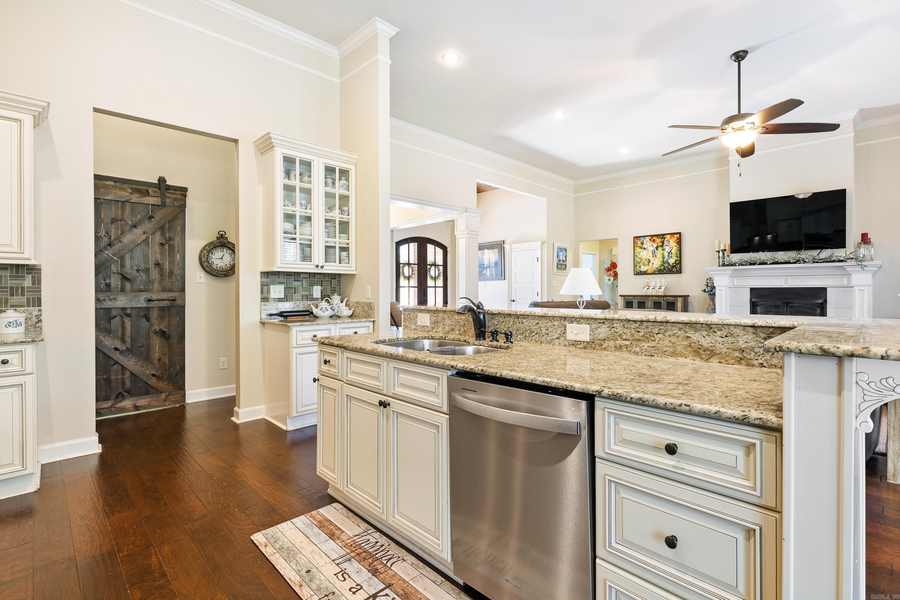 SILVER SPRINGS PH VIII - Residential