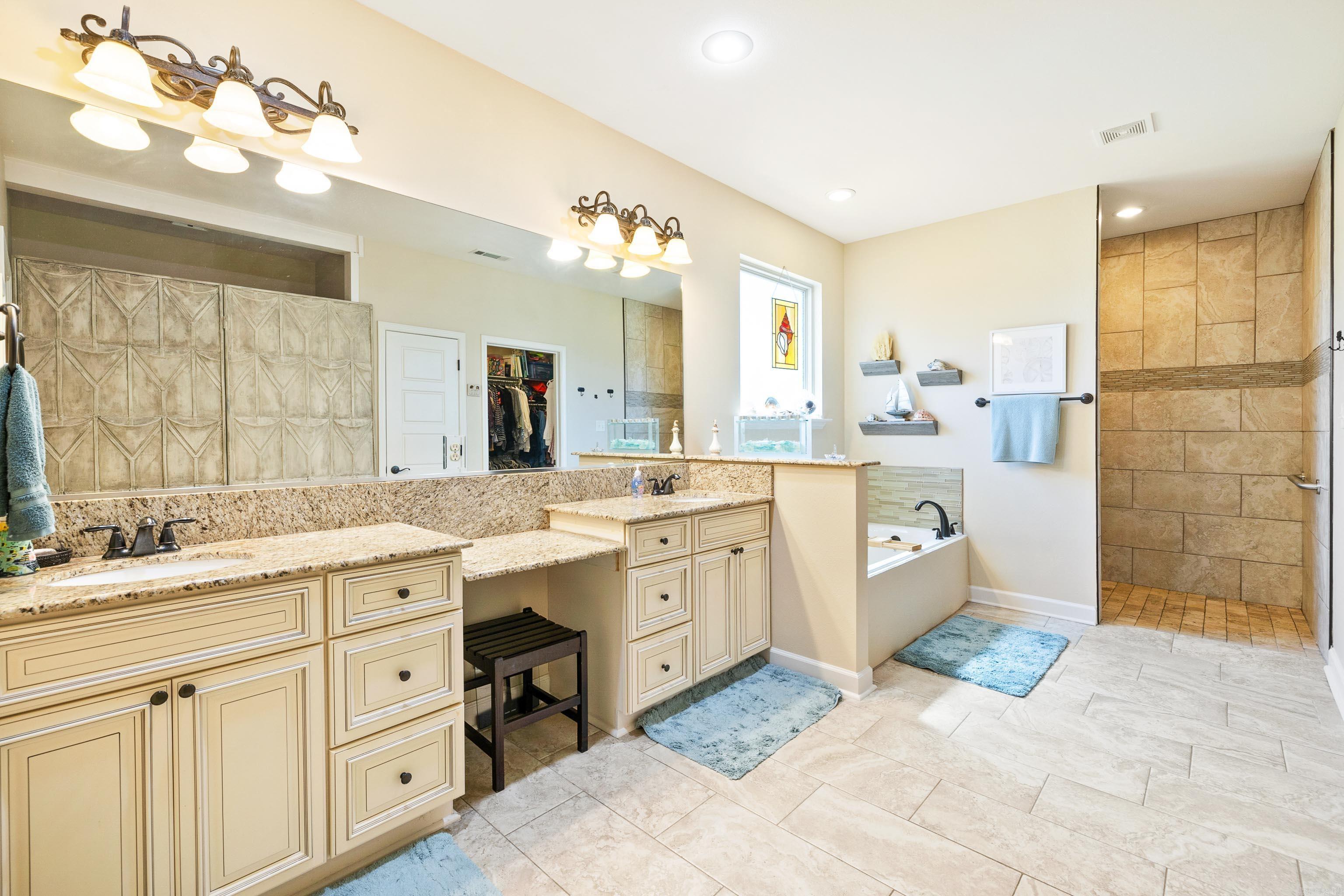 SILVER SPRINGS PH VIII - Residential