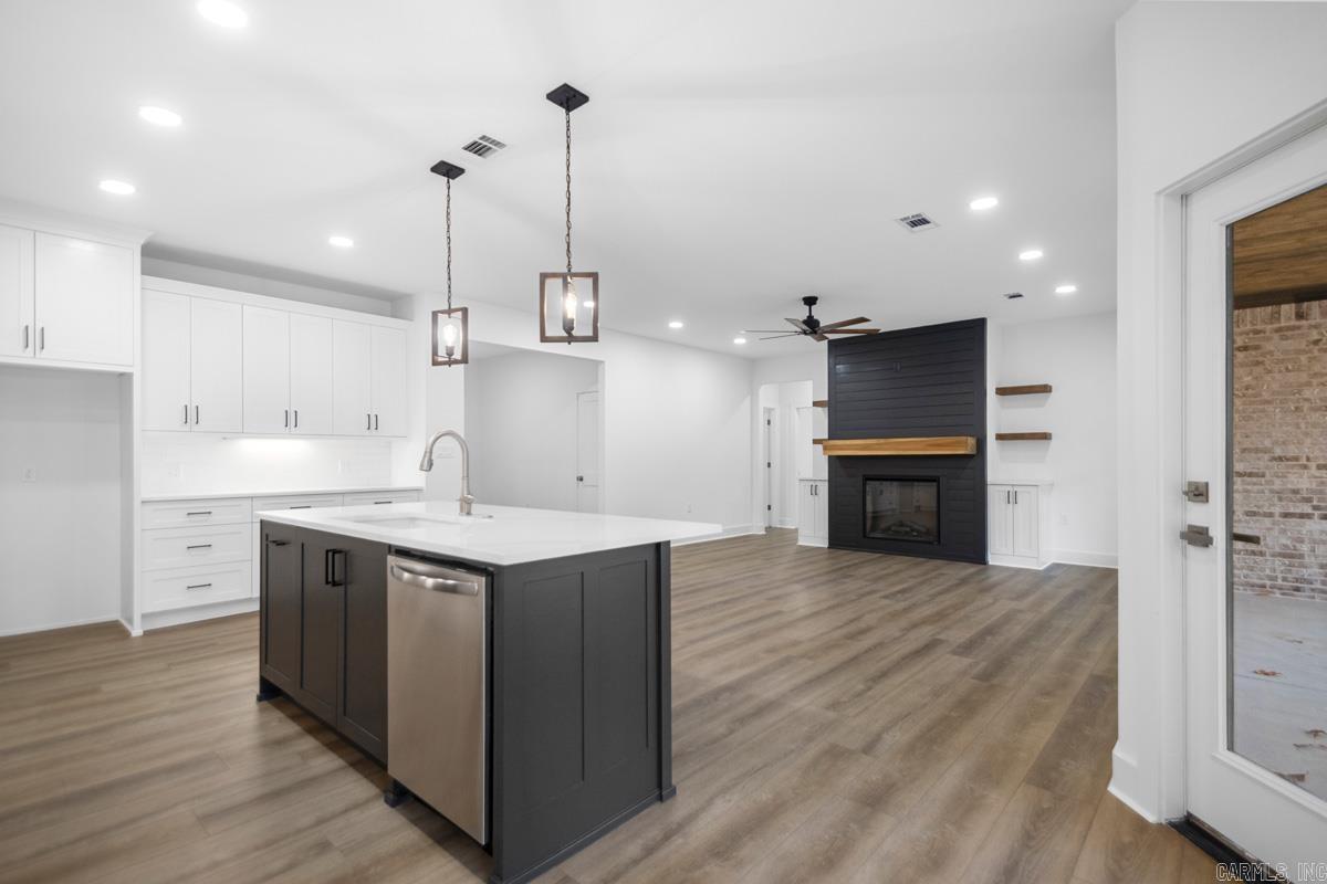 SILVER SPRINGS PH VIII - Residential