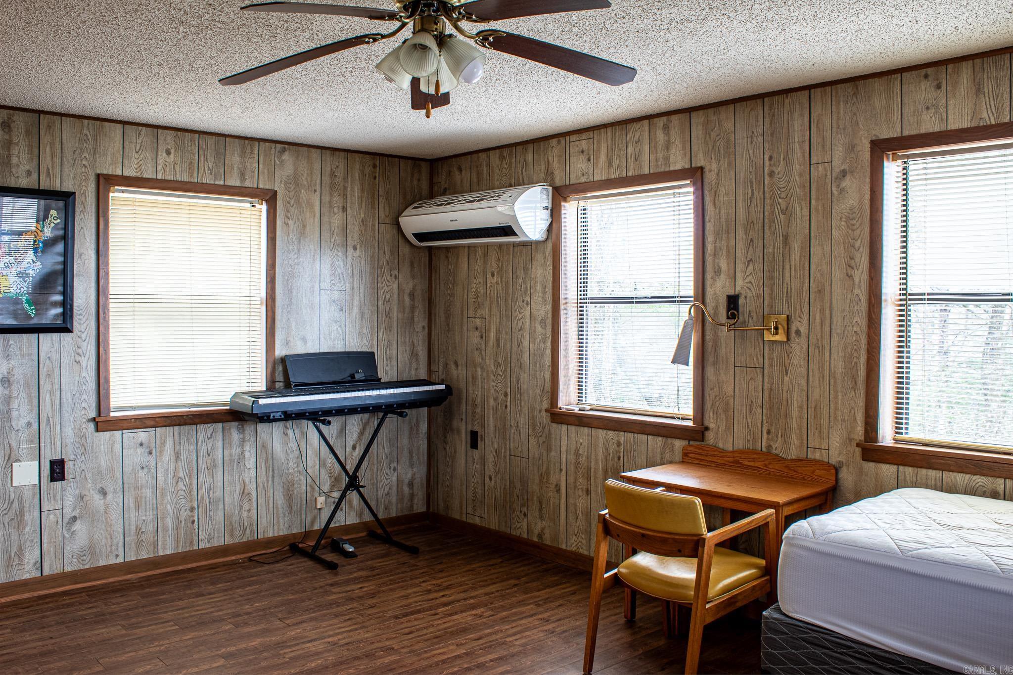 Clinton School Hill - Residential Lease