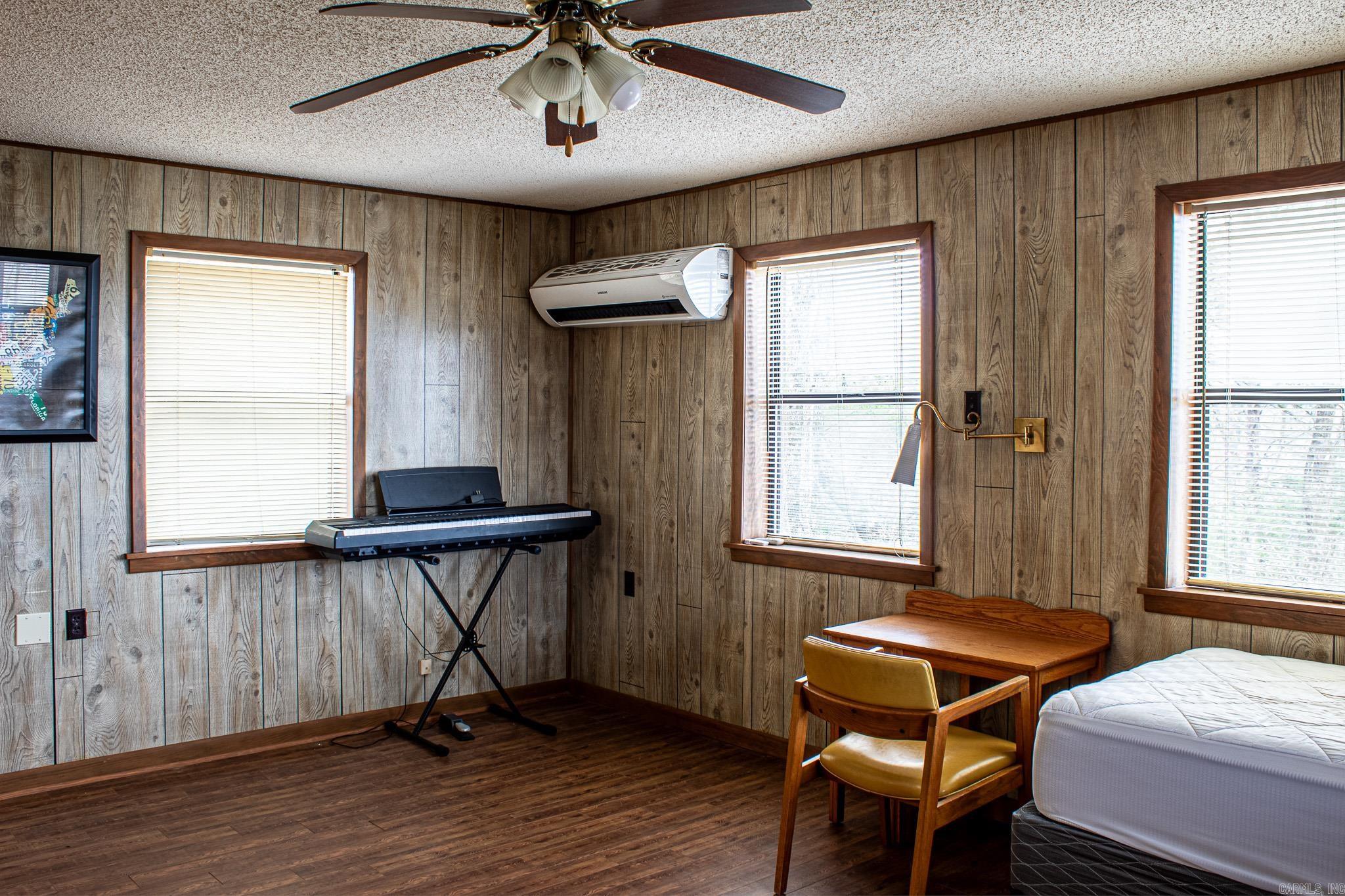 Clinton School Hill - Residential Lease