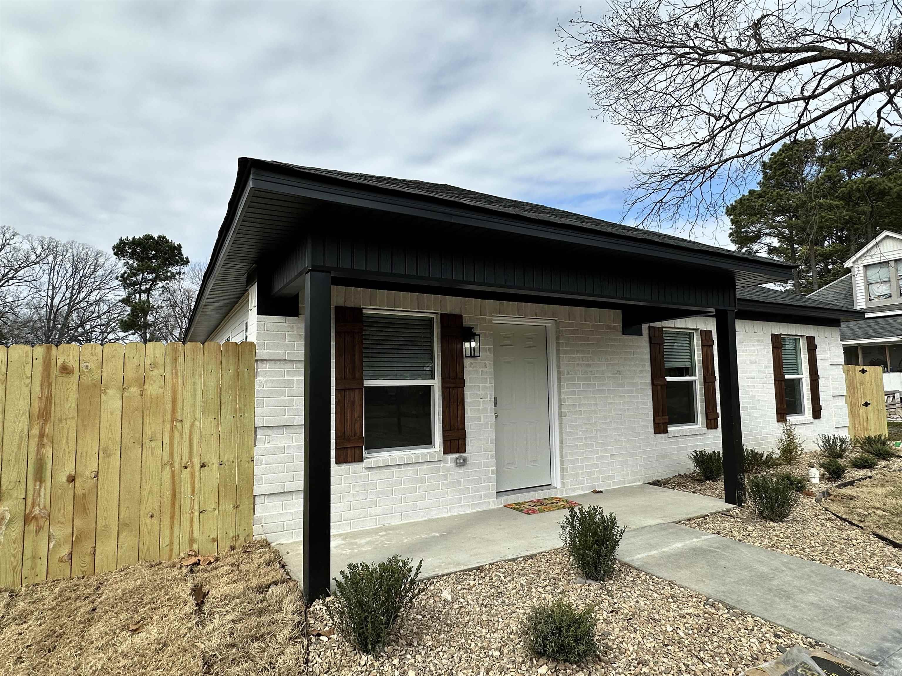 Moore & Martin - Residential