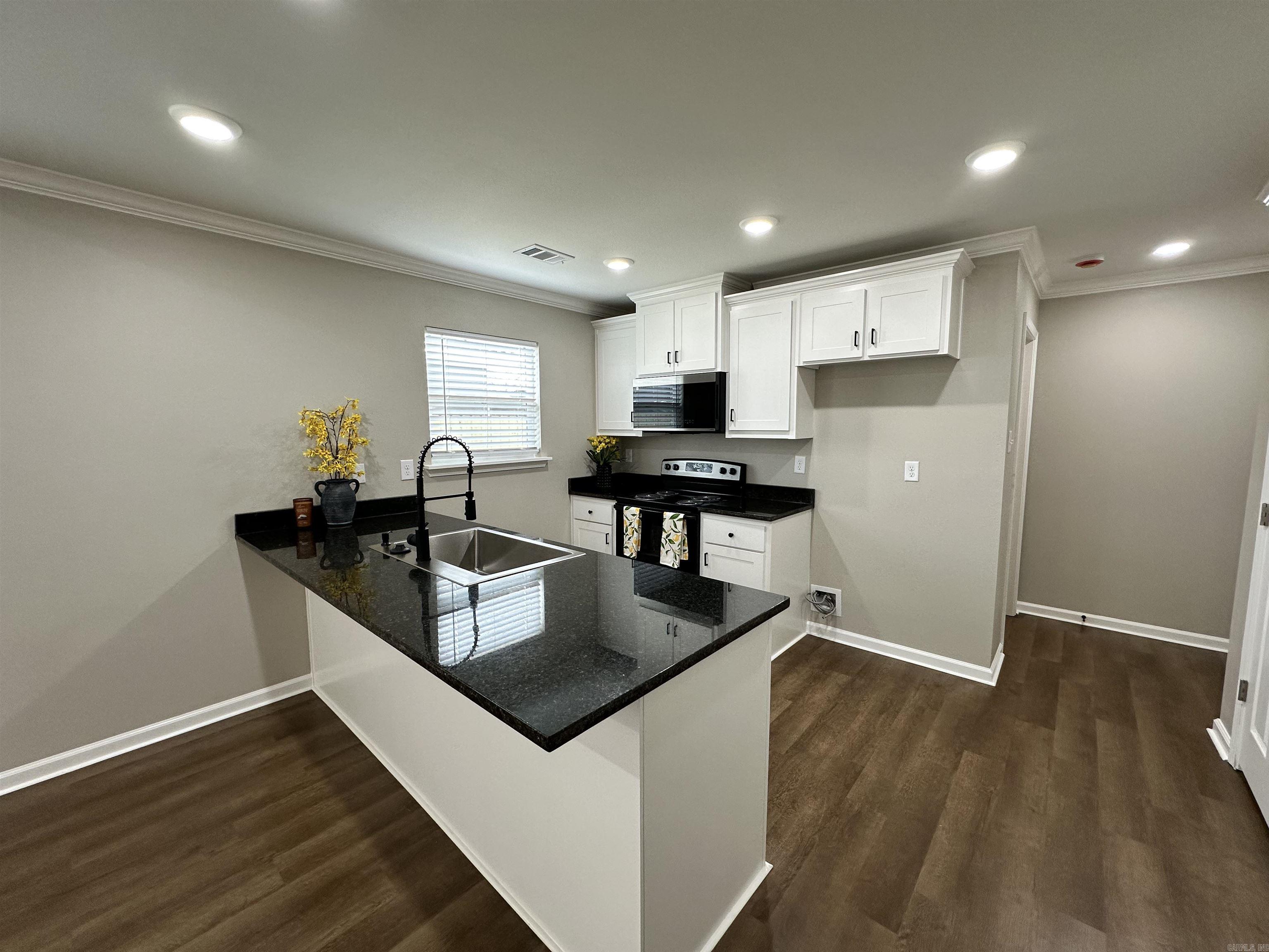 Moore & Martin - Residential