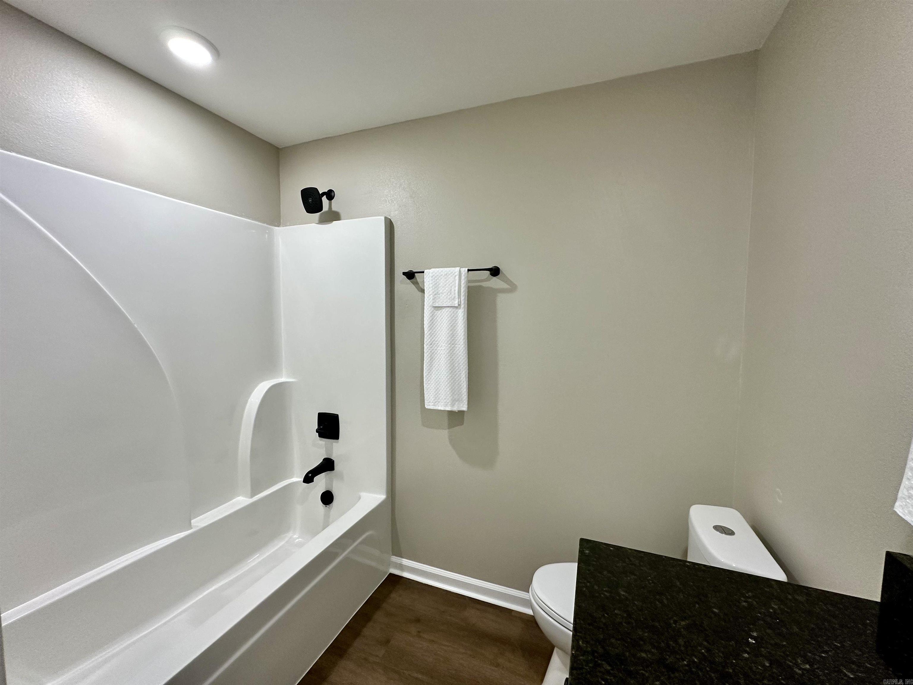 Moore & Martin - Residential