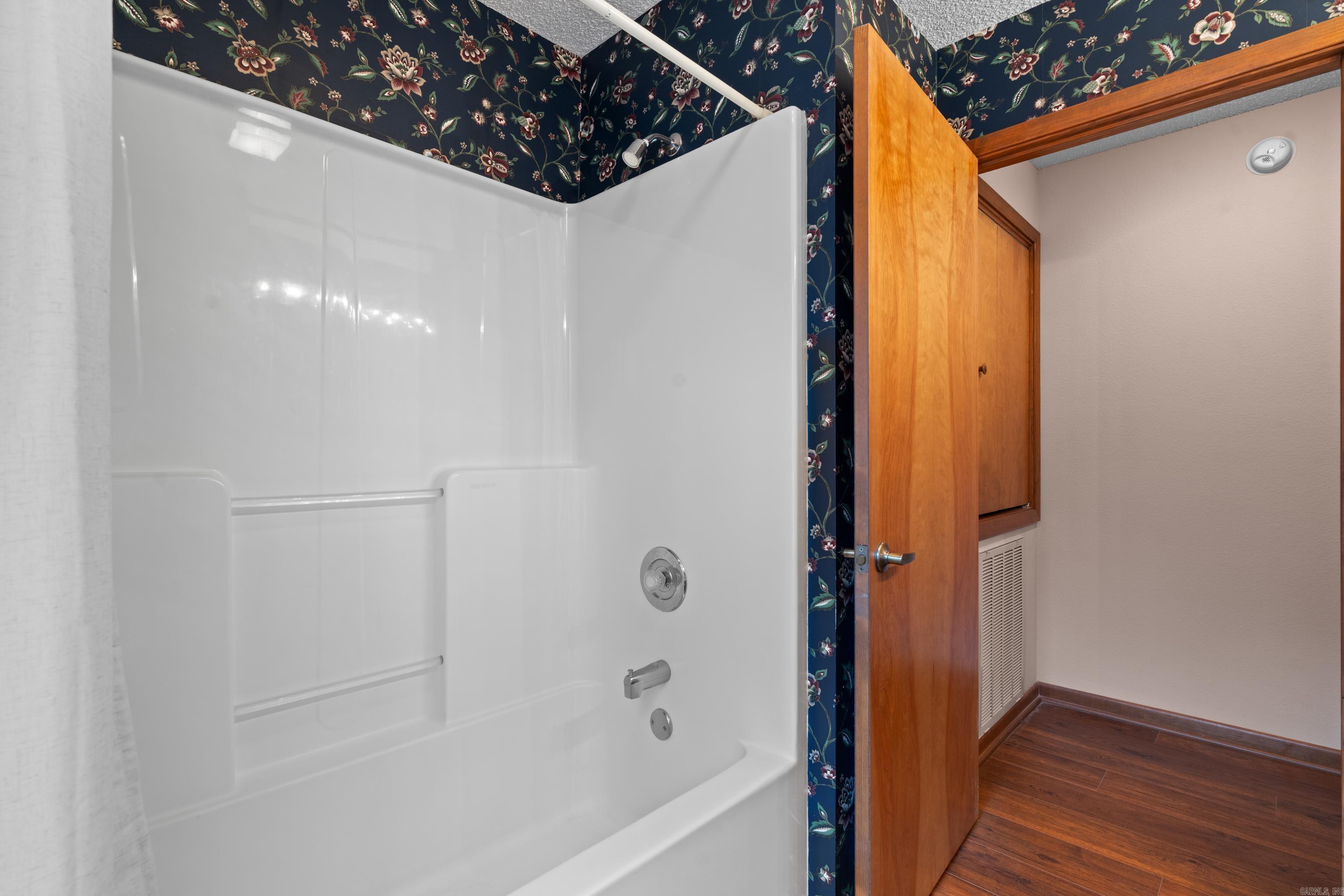 Lindura - Residential