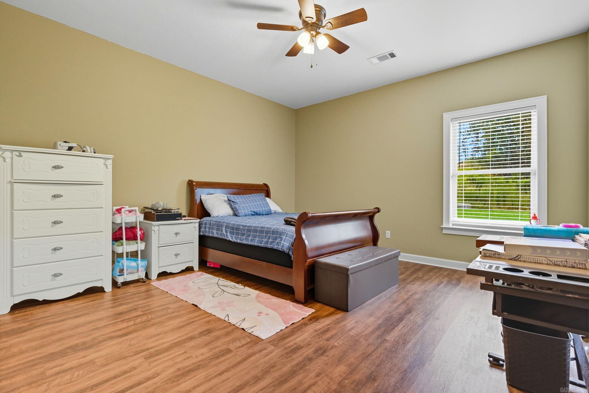 MILLERS GLENN - Residential