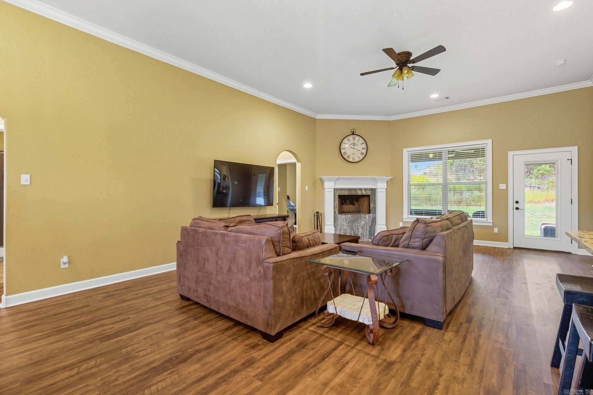 MILLERS GLENN - Residential