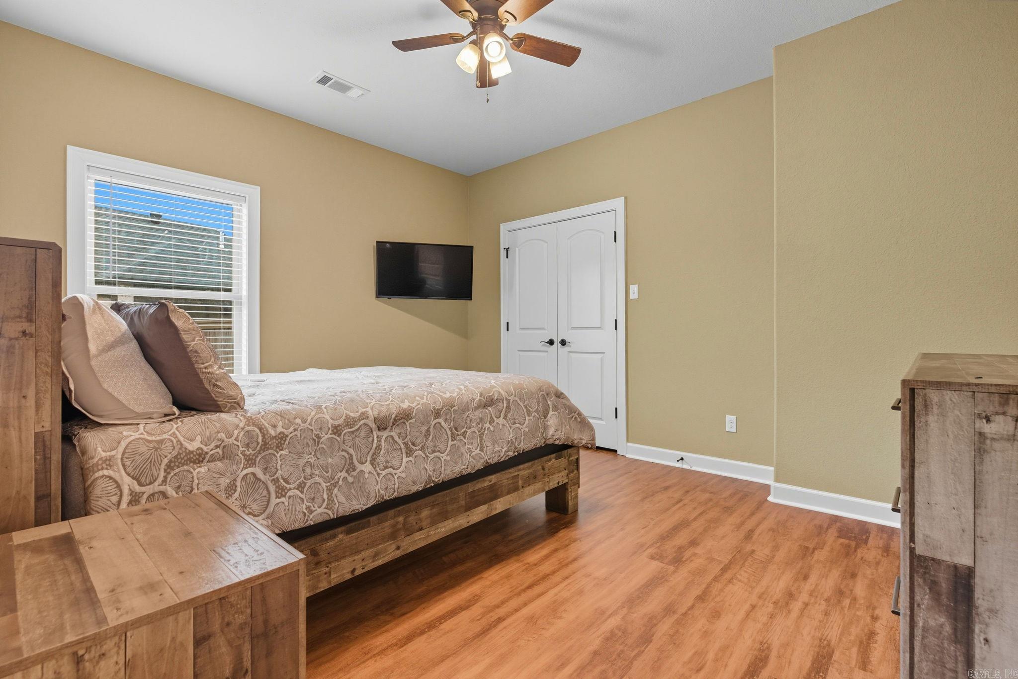 MILLERS GLENN - Residential