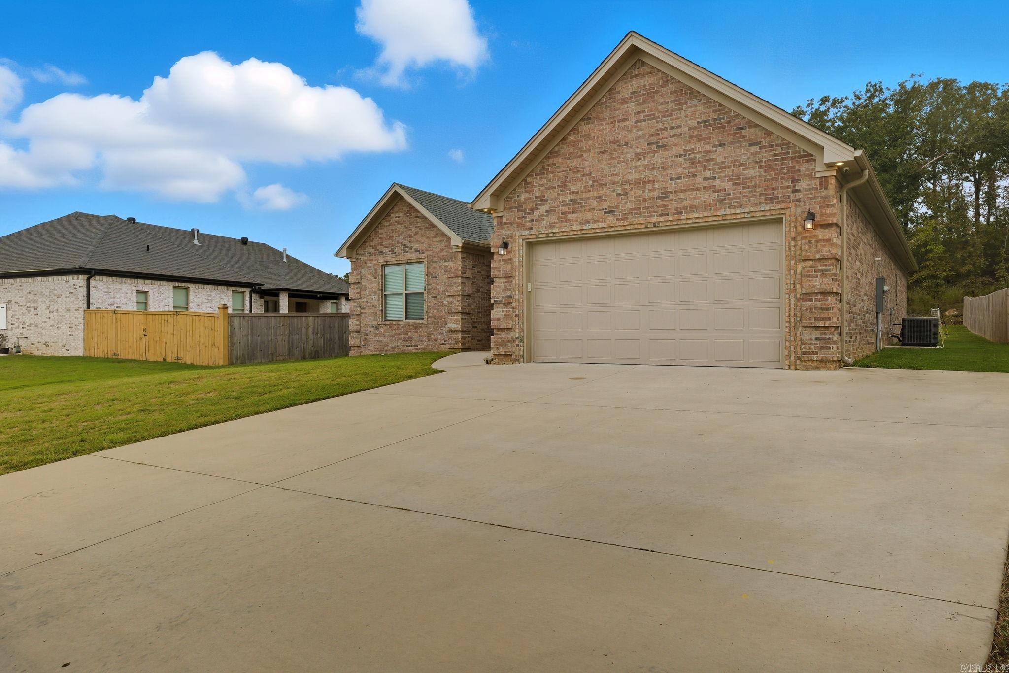 MILLERS GLENN - Residential