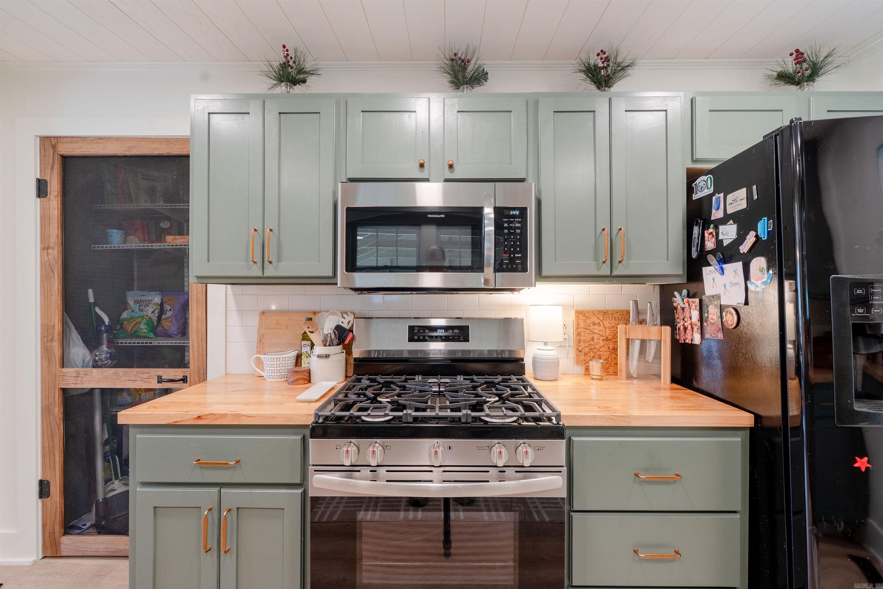 BAKER S/D JONES ADD - Residential