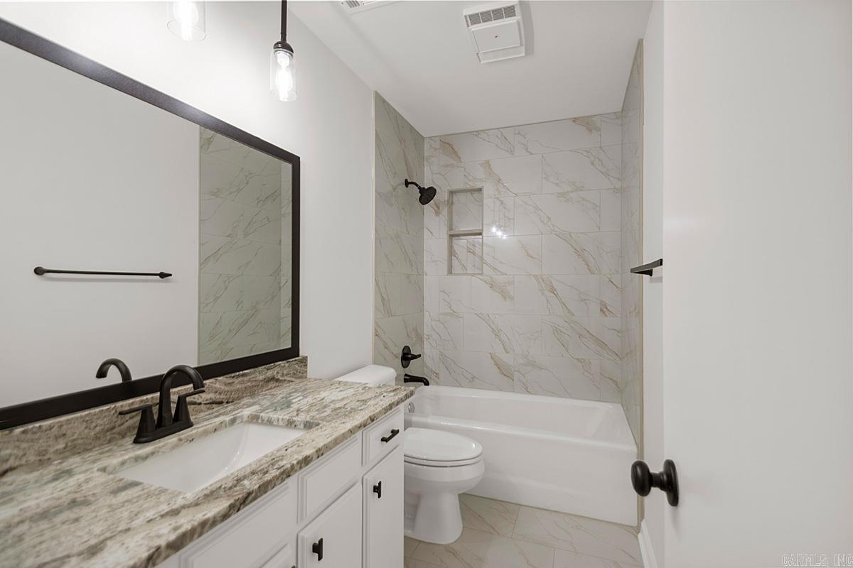 PLEASANT FOREST - Residential