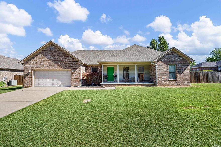 Well-maintained 3 bedroom, 2 bathroom home offering 1,796 square feet of comfortable living space in Conway. This home features a desirable split floor plan, providing added privacy between the primary suite and secondary bedrooms. The open living and dining areas flow nicely and are anchored by granite countertops in the kitchen, offering both style and functionality. The spacious primary suite includes a private bath with a relaxing jet tub, perfect for unwinding at the end of the day. Additional highlights include ample storage, solid finishes throughout, and pride of ownership that shows. Conveniently located near schools, shopping, and local amenities—this home is move-in ready and a great opportunity in today’s market.