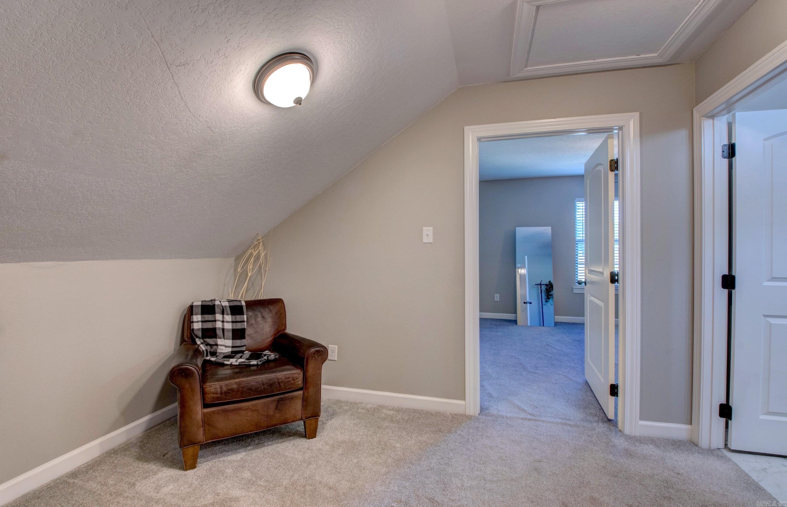 CASTLE VALLEY - Residential