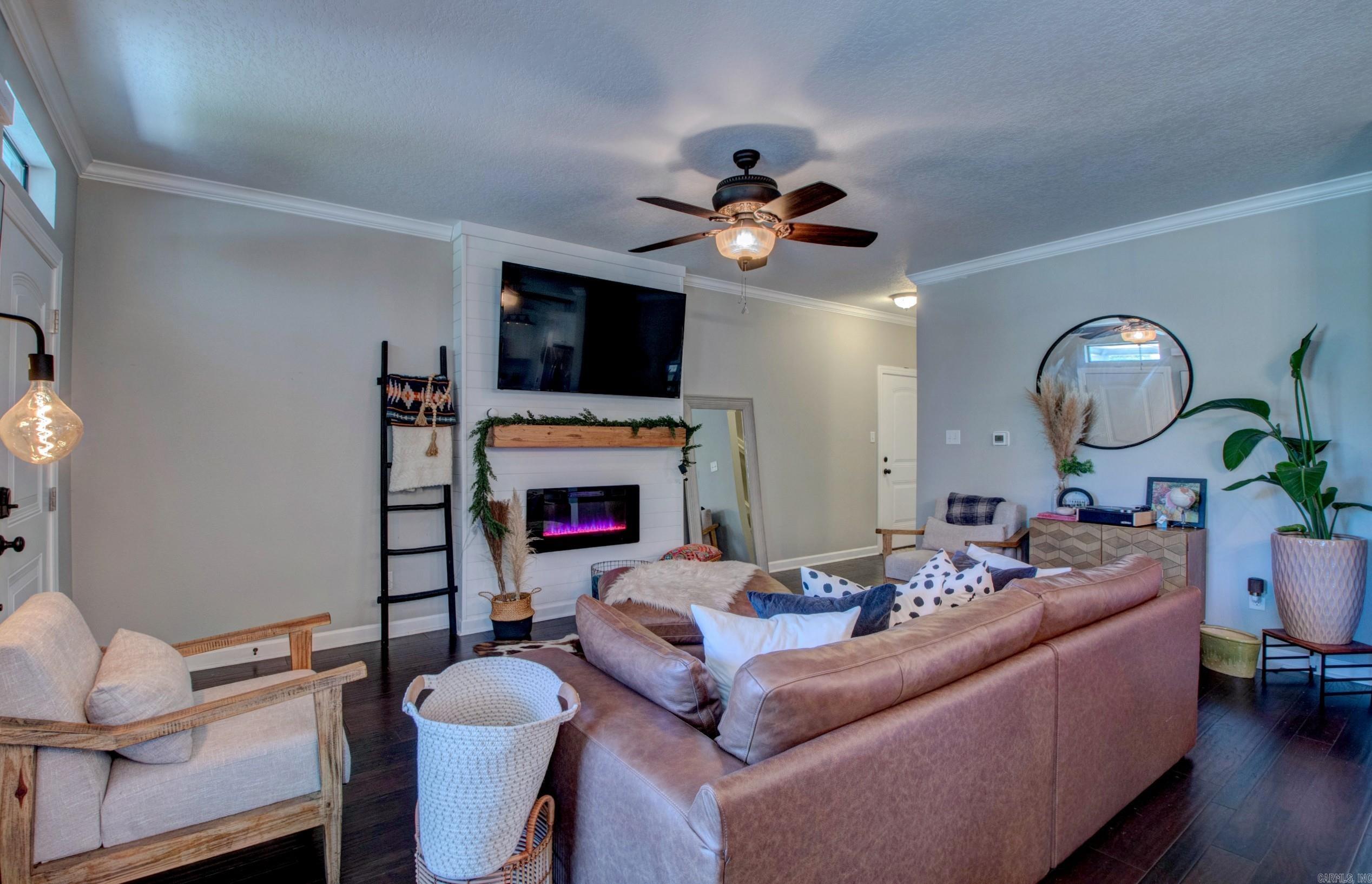 CASTLE VALLEY - Residential
