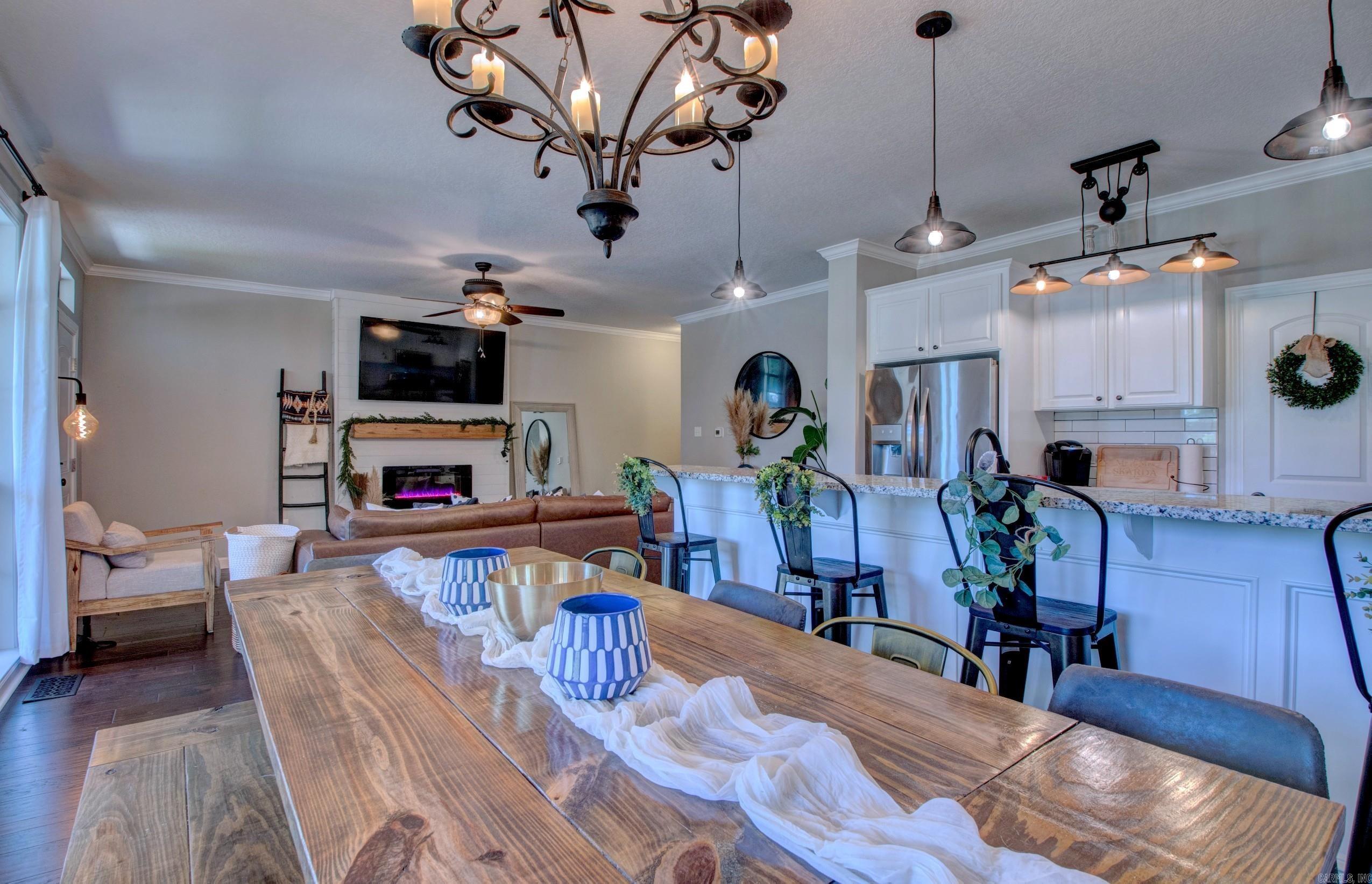CASTLE VALLEY - Residential