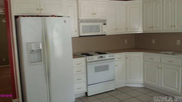 Twelve Oaks - Residential