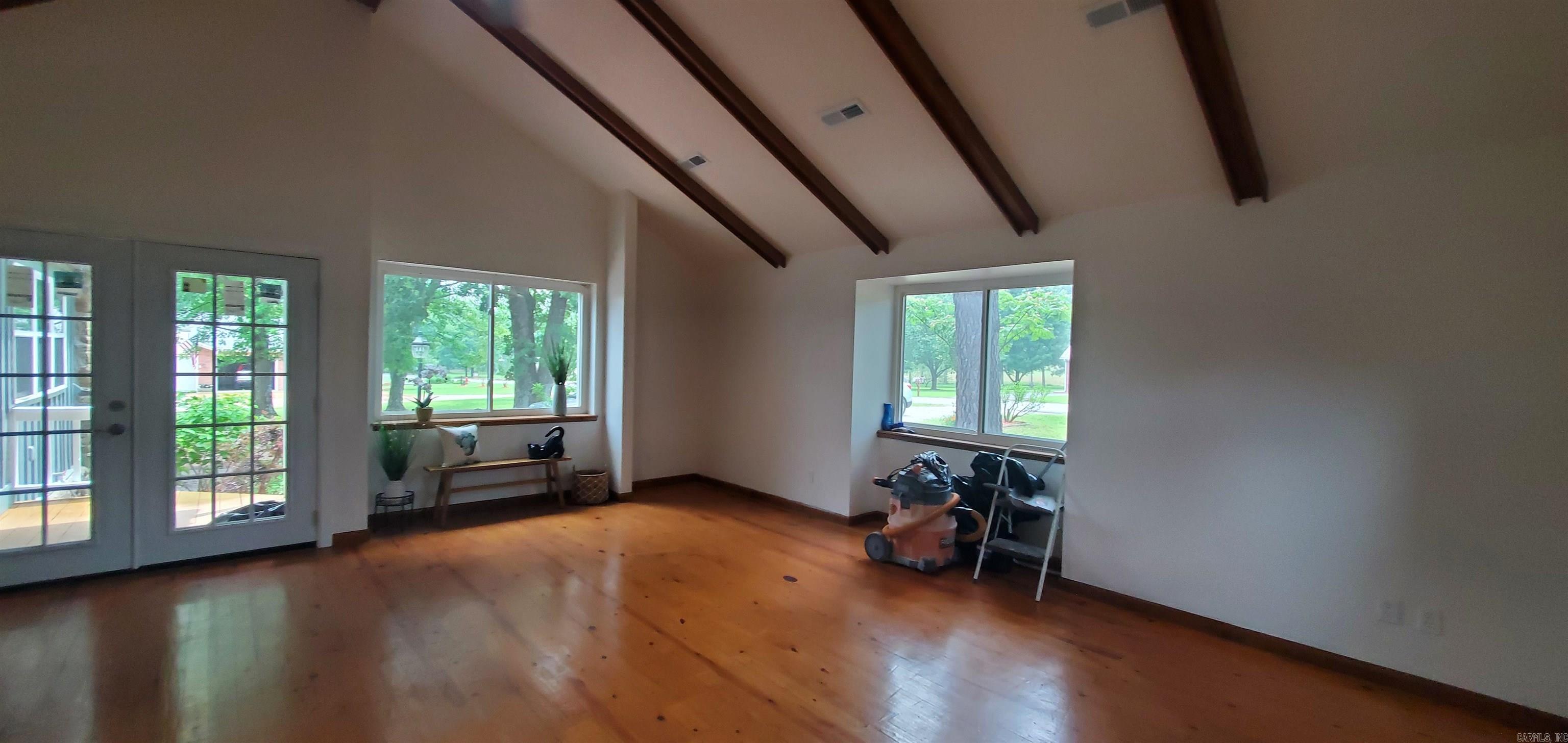 FLATWOODS - Residential