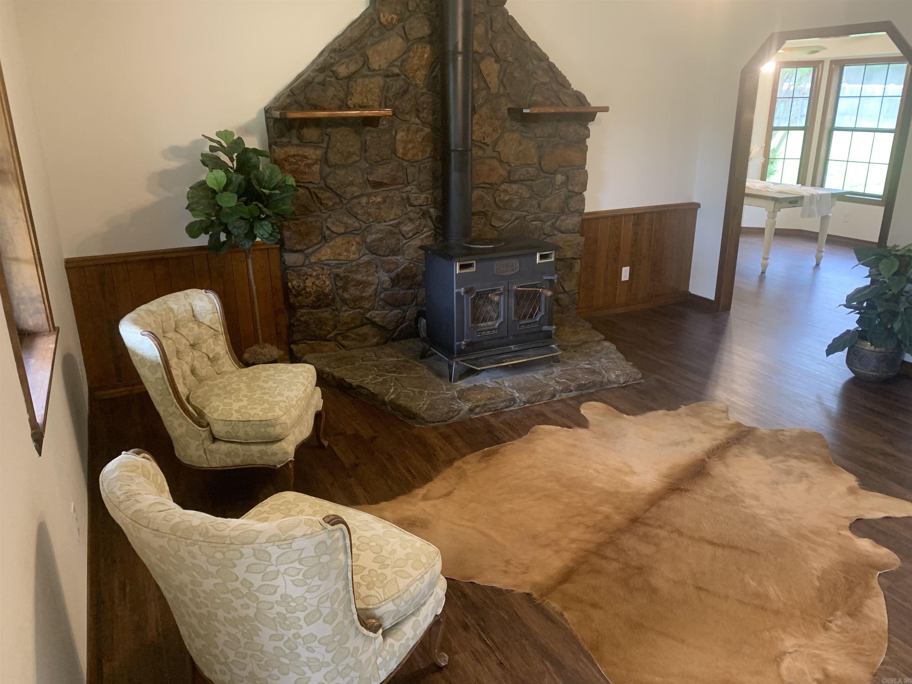 MEADOW CREEK - Residential