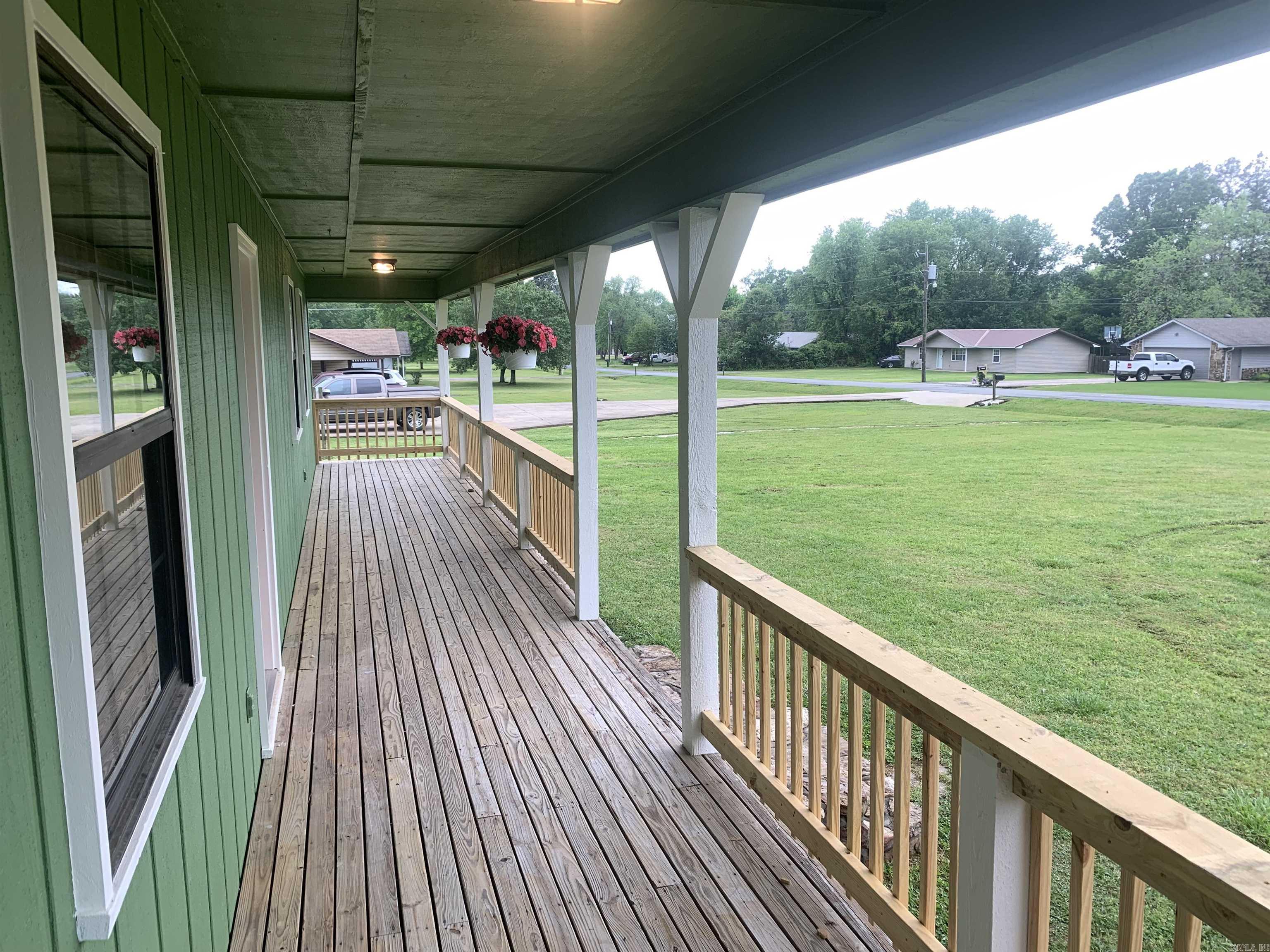 MEADOW CREEK - Residential