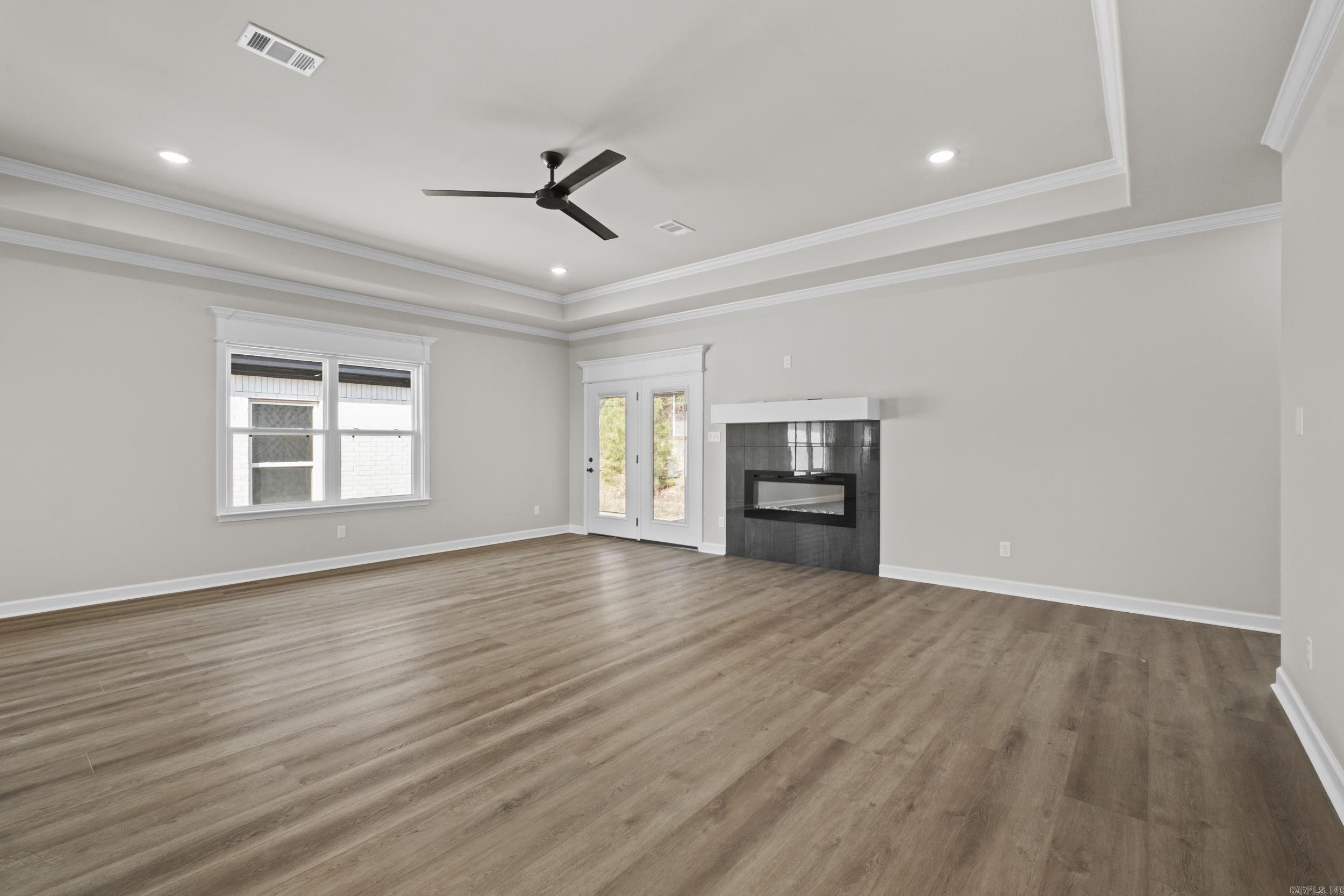 WANDERING RIDGE - Residential