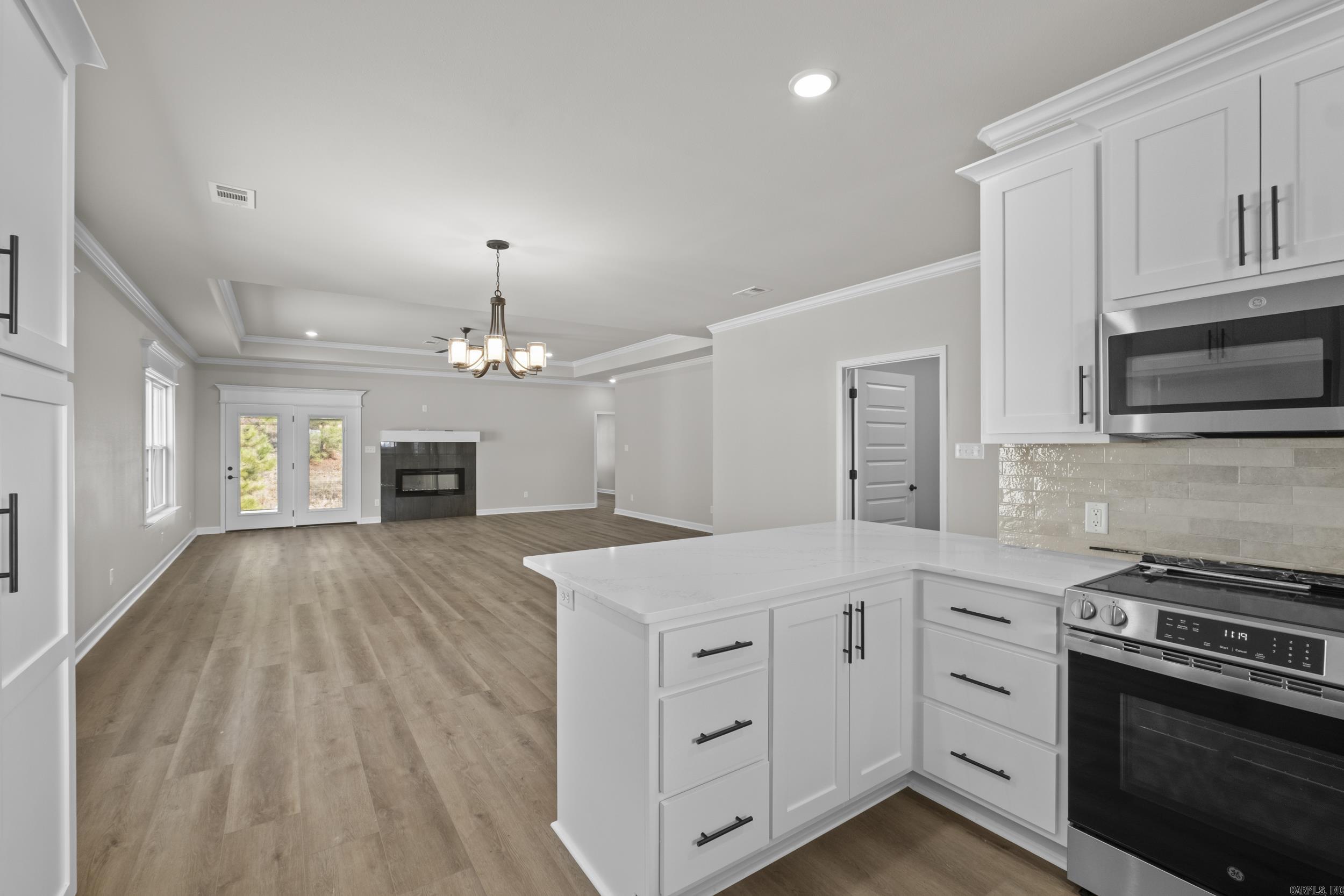 WANDERING RIDGE - Residential