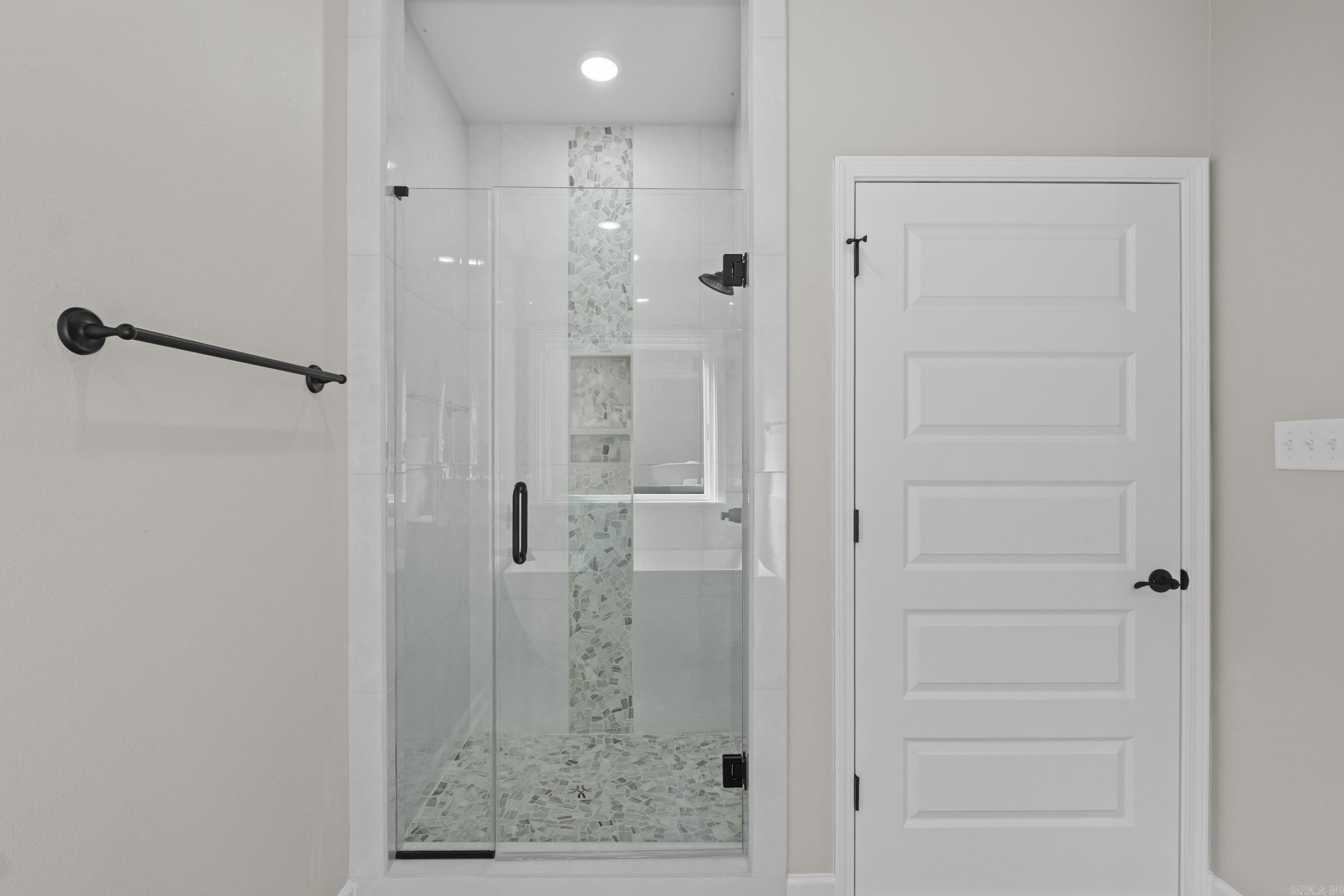 WANDERING RIDGE - Residential