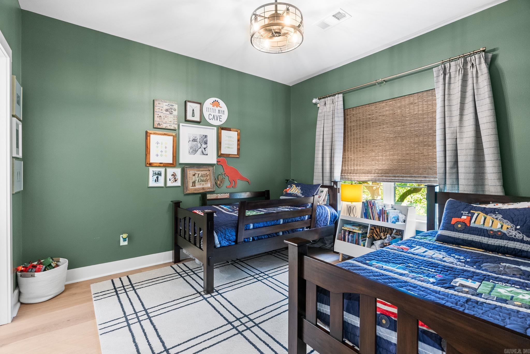 HOLLYWOOD - Residential