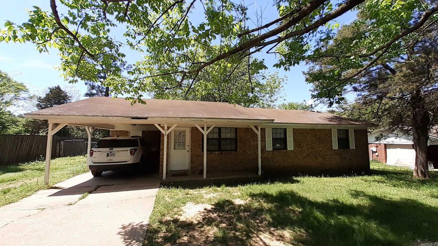 3 bedroom 1 bath fixer upper.