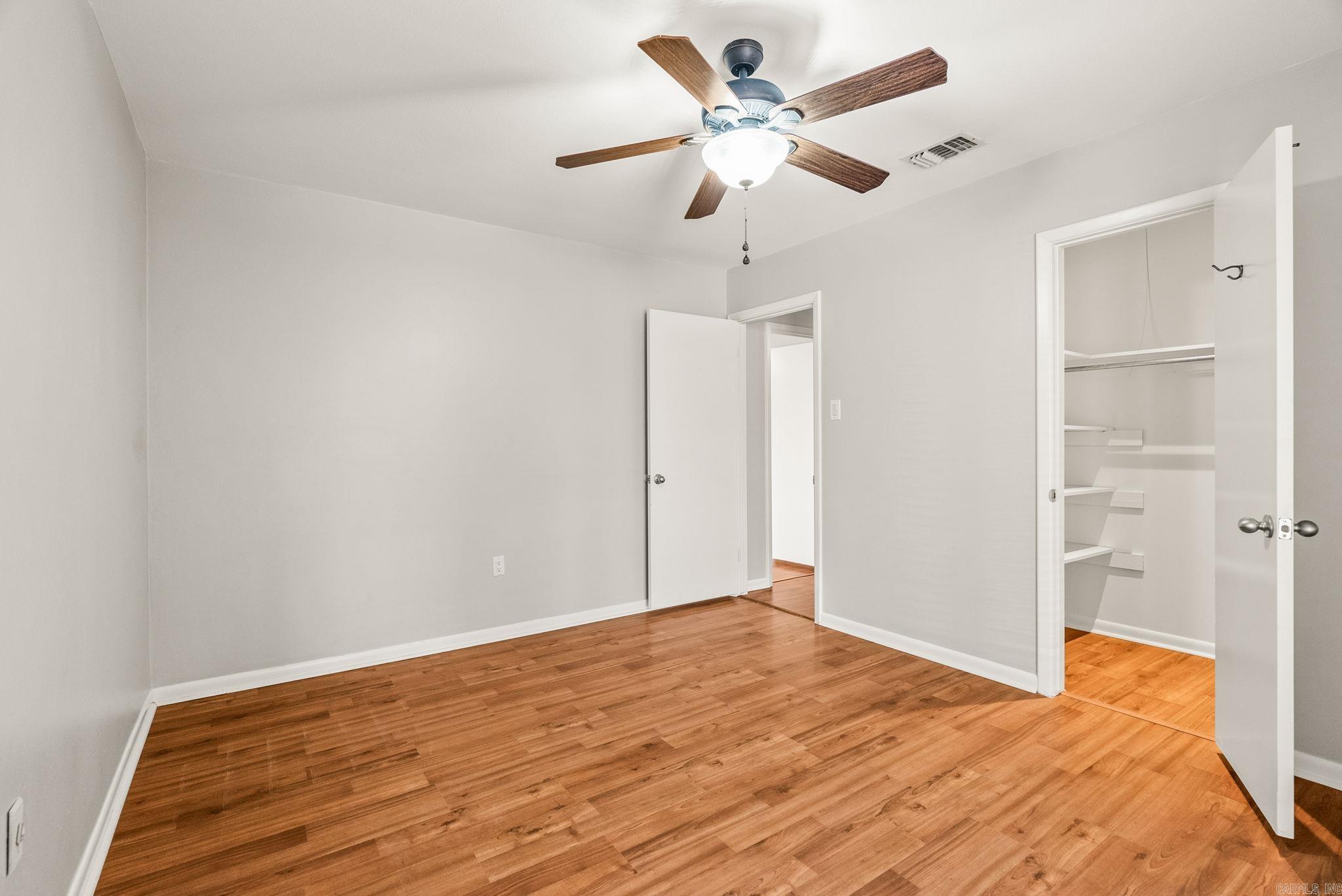 SMOKING OAKS ADD - Residential