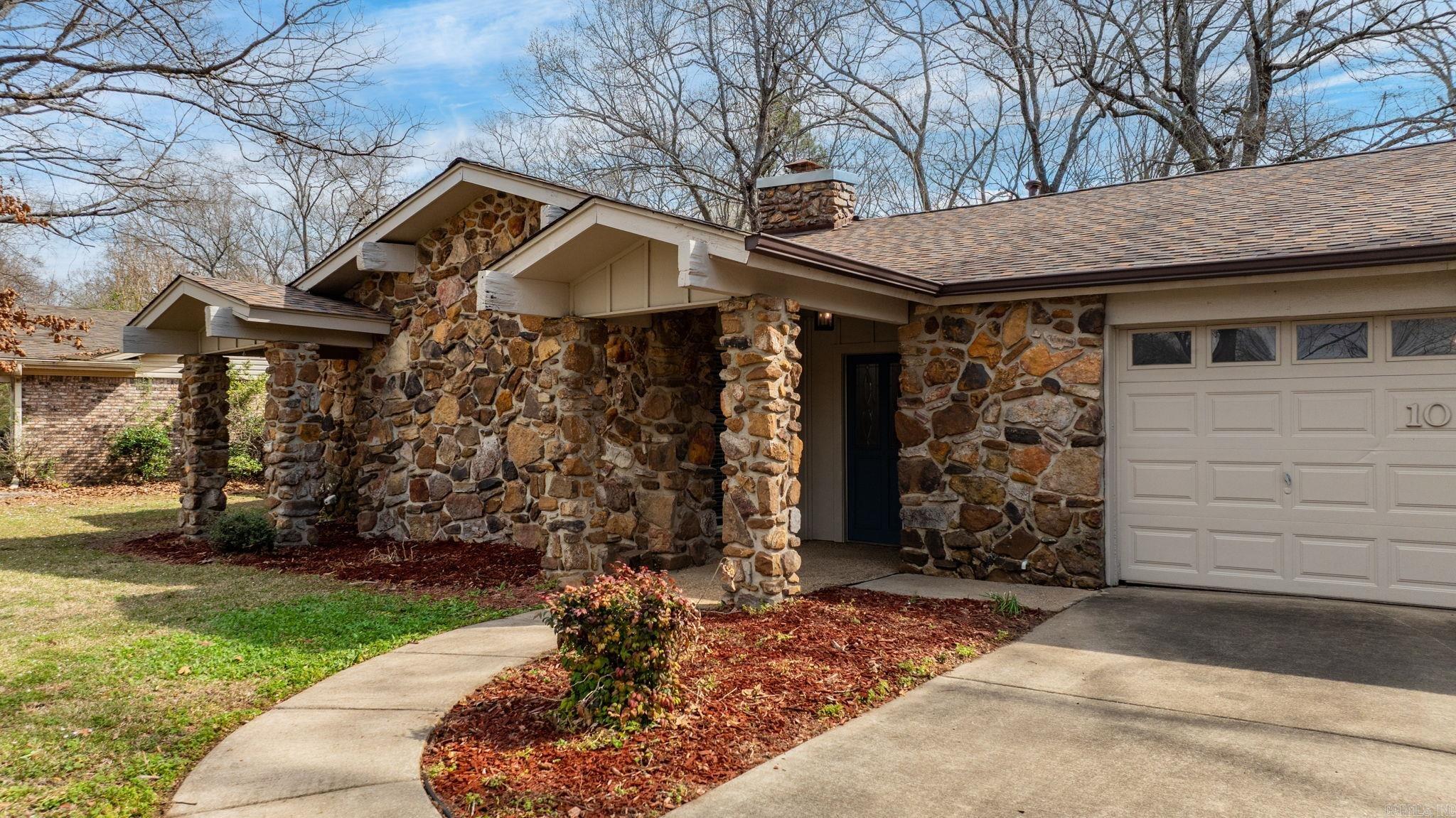 SMOKING OAKS ADD - Residential