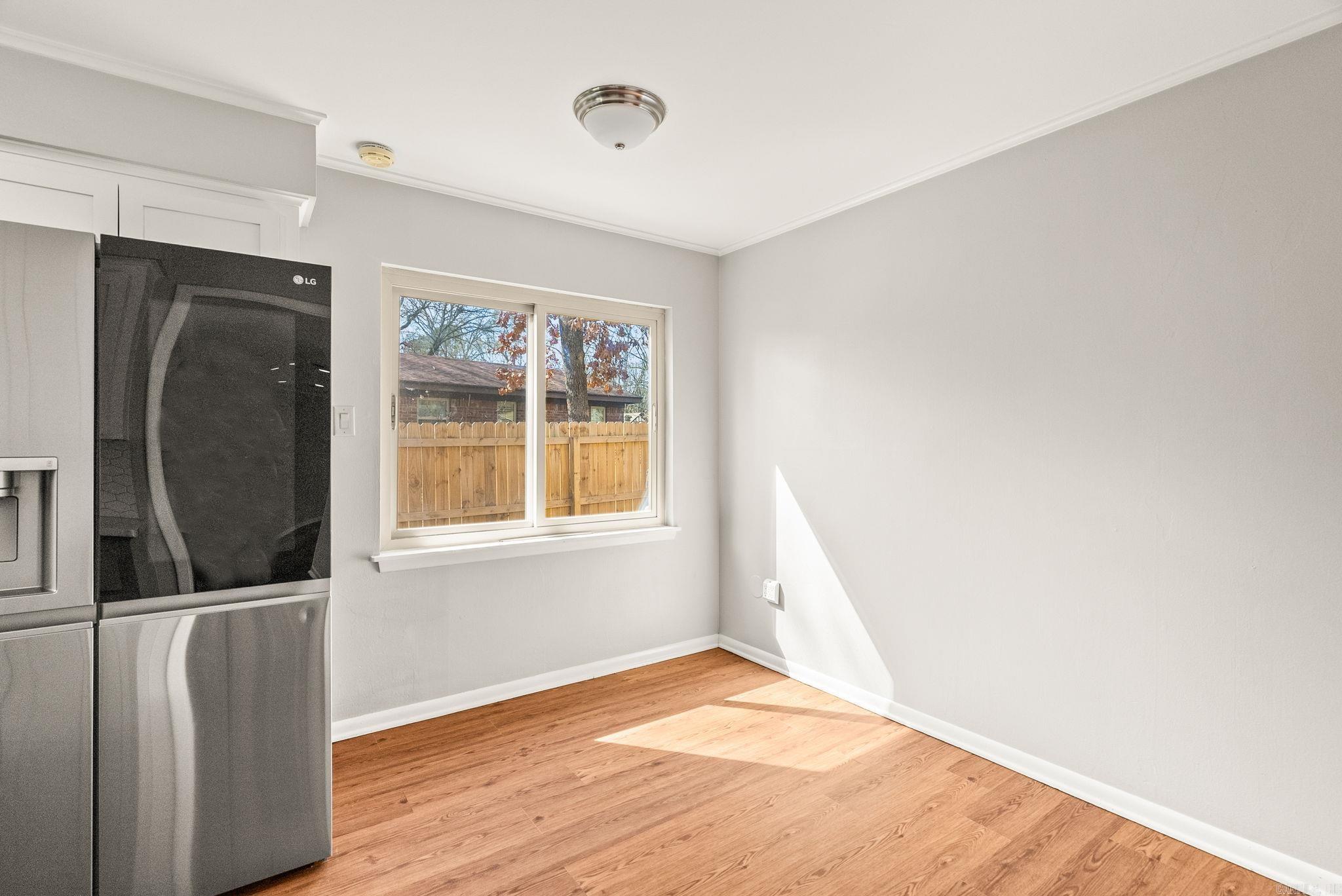 SMOKING OAKS ADD - Residential