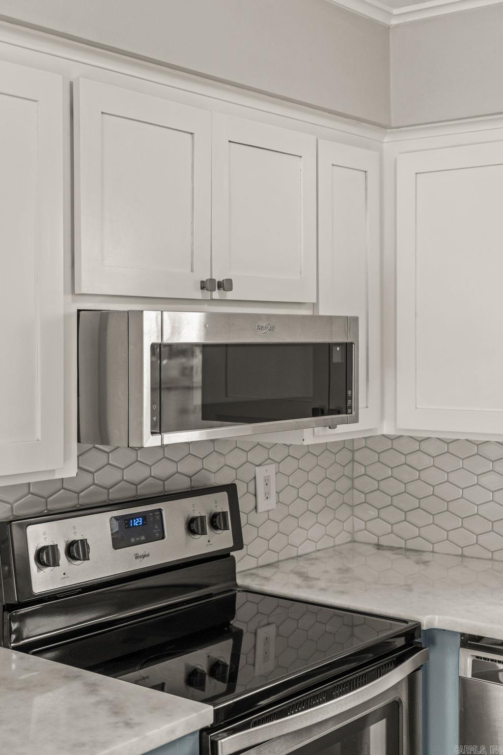 SMOKING OAKS ADD - Residential