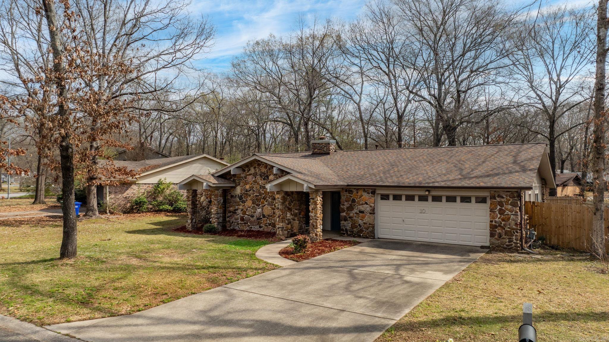 SMOKING OAKS ADD - Residential