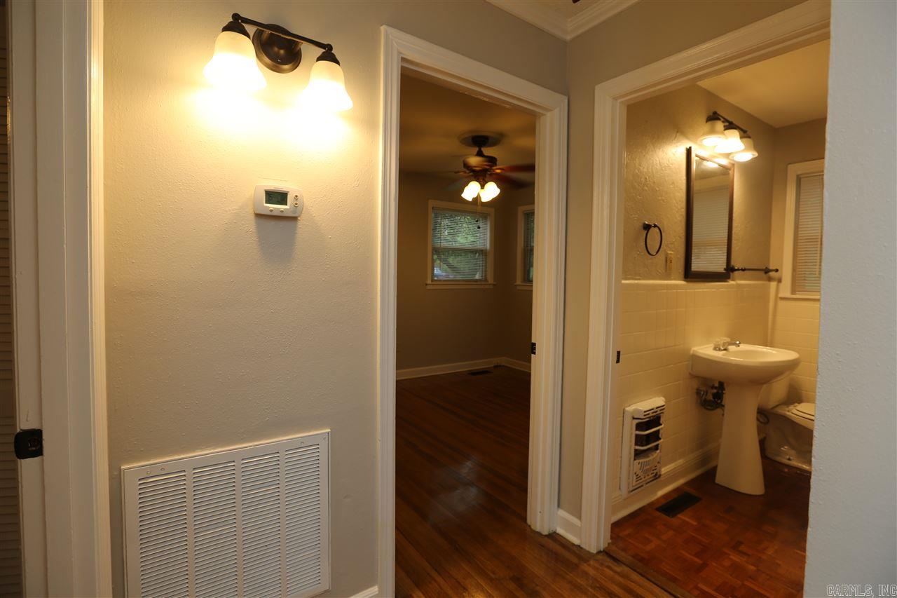 Queens Manor - Residential Lease