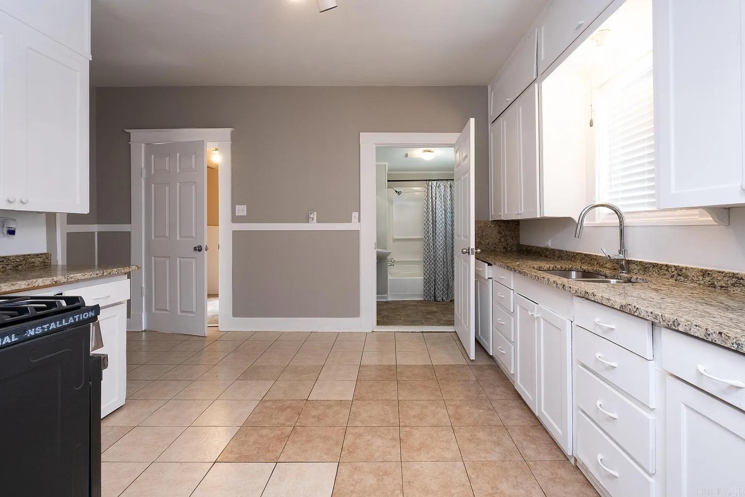 JONES & WORTHEN - Residential