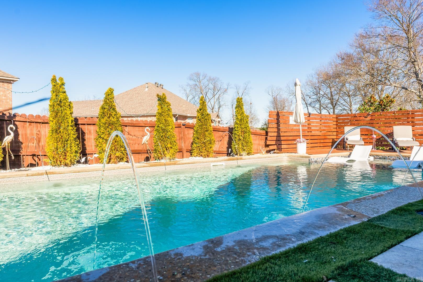 CHAPEL CREEK - Residential