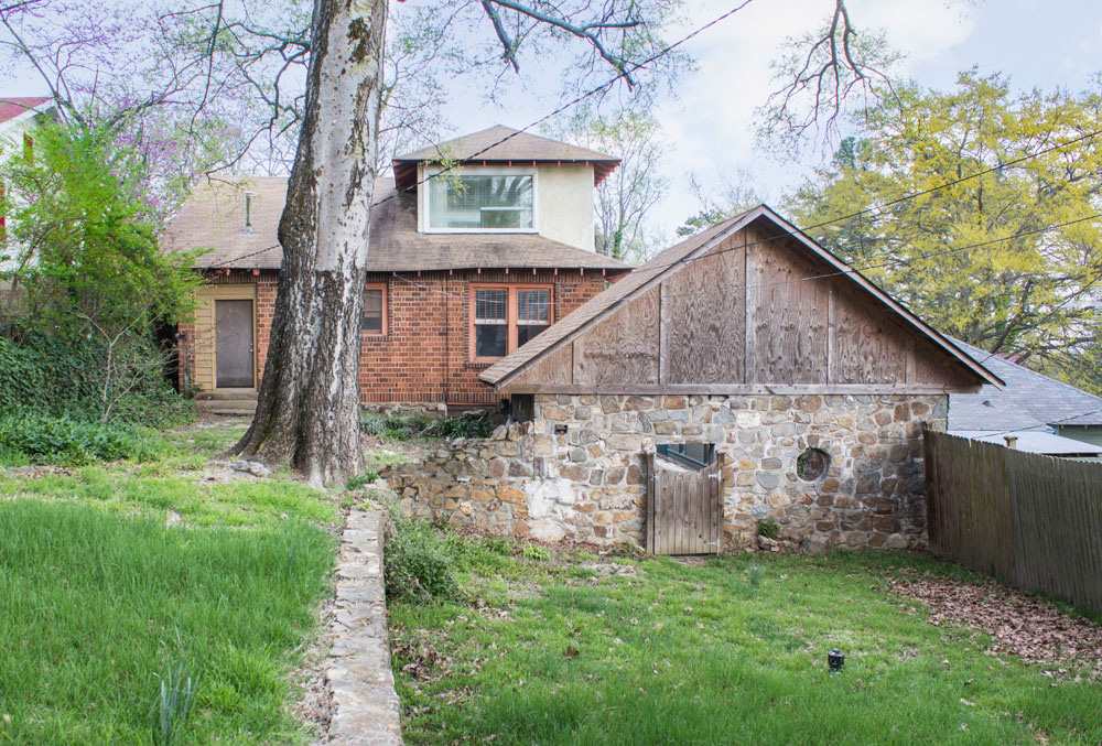 EAST PULASKI HGTS - Residential