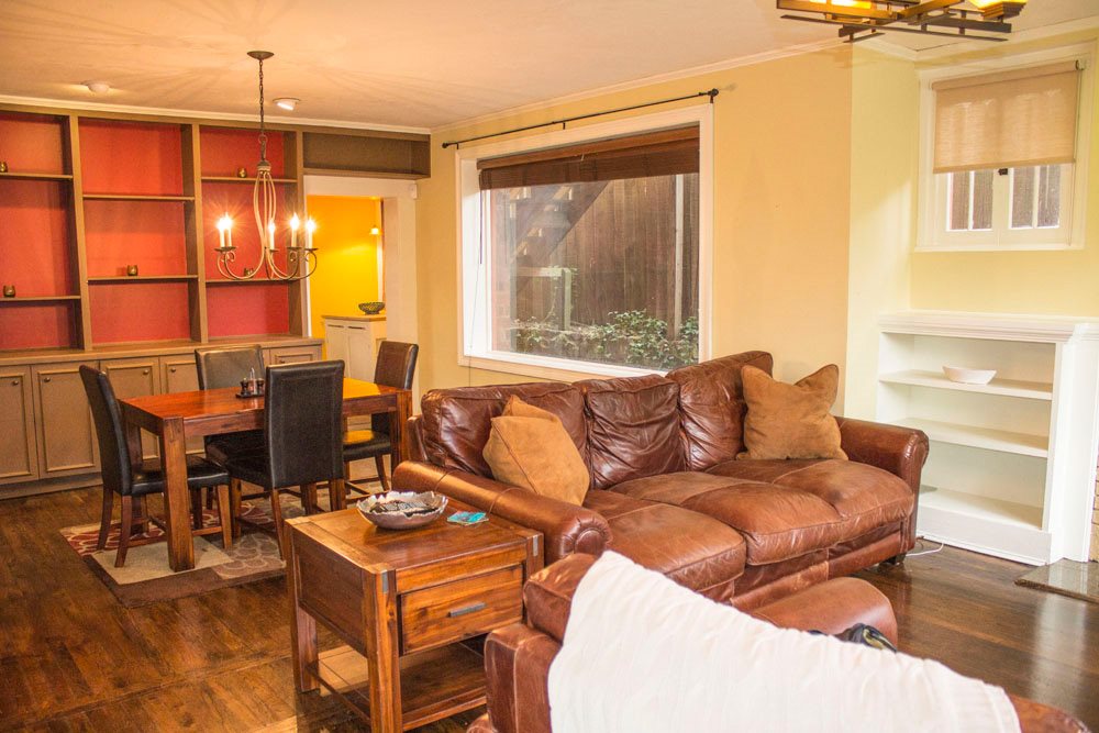 EAST PULASKI HGTS - Residential