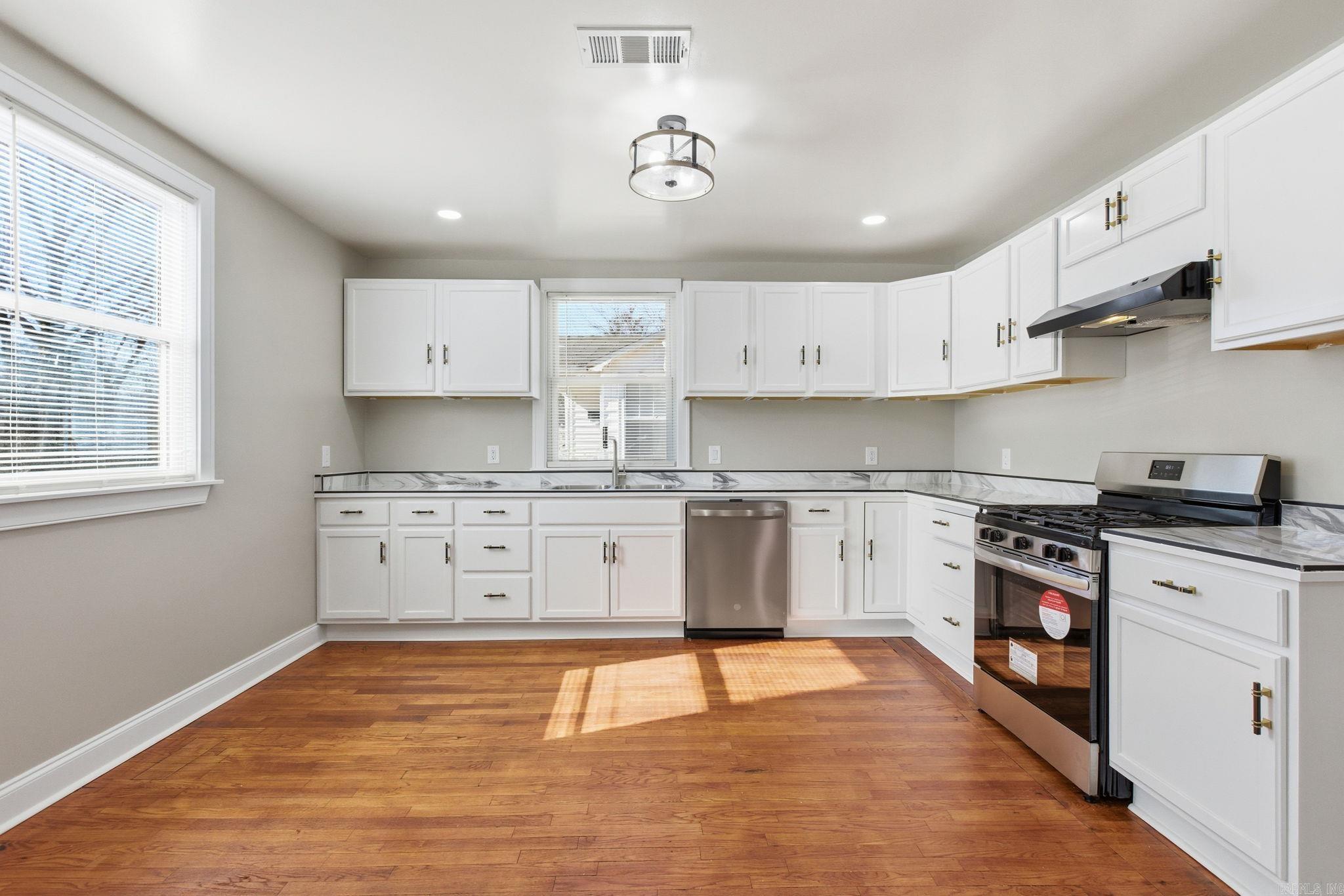 WALTHOUR & FLAKE ADDN - Residential