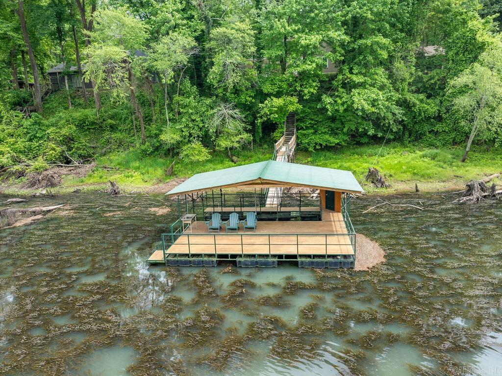 RIVER FRONT - RIVER - Residential