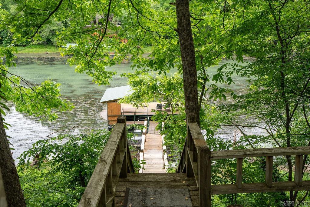 RIVER FRONT - RIVER - Residential