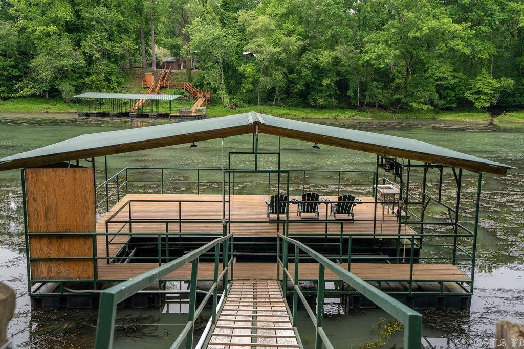 RIVER FRONT - RIVER - Residential