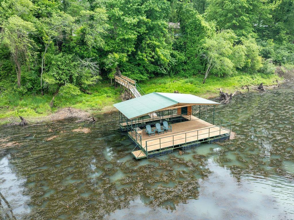 RIVER FRONT - RIVER - Residential